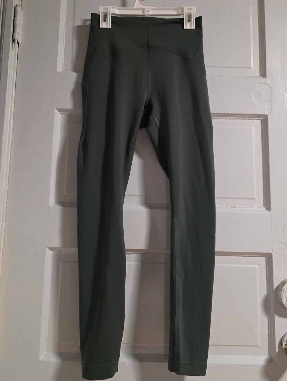 Lululemon InStill High-Rise Tight 25" Size 4 Dark Olive